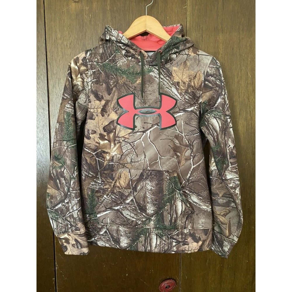 Real Tree Under Armor Camoflauge Hoodie Size Small